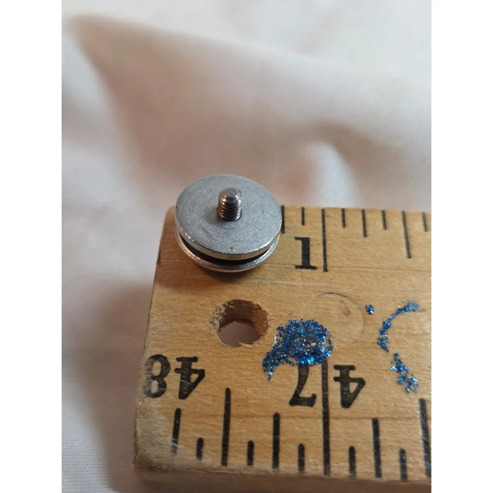Singer genuine 714